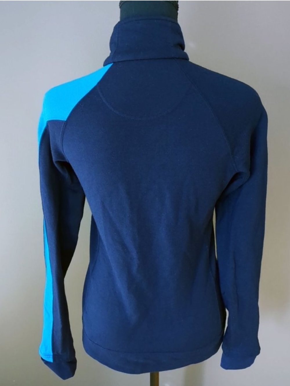 Icebreaker Sz Med Carve Mid-Layer Full-Zip Merino Wool Size Medium - Picture 8 of 13